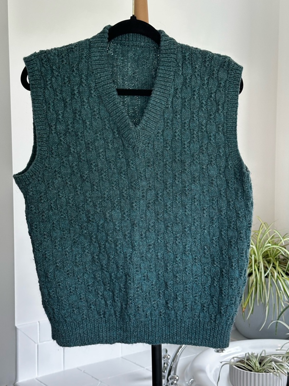 Women’s Cable Knit V-Neck Sweater Vest - Teal